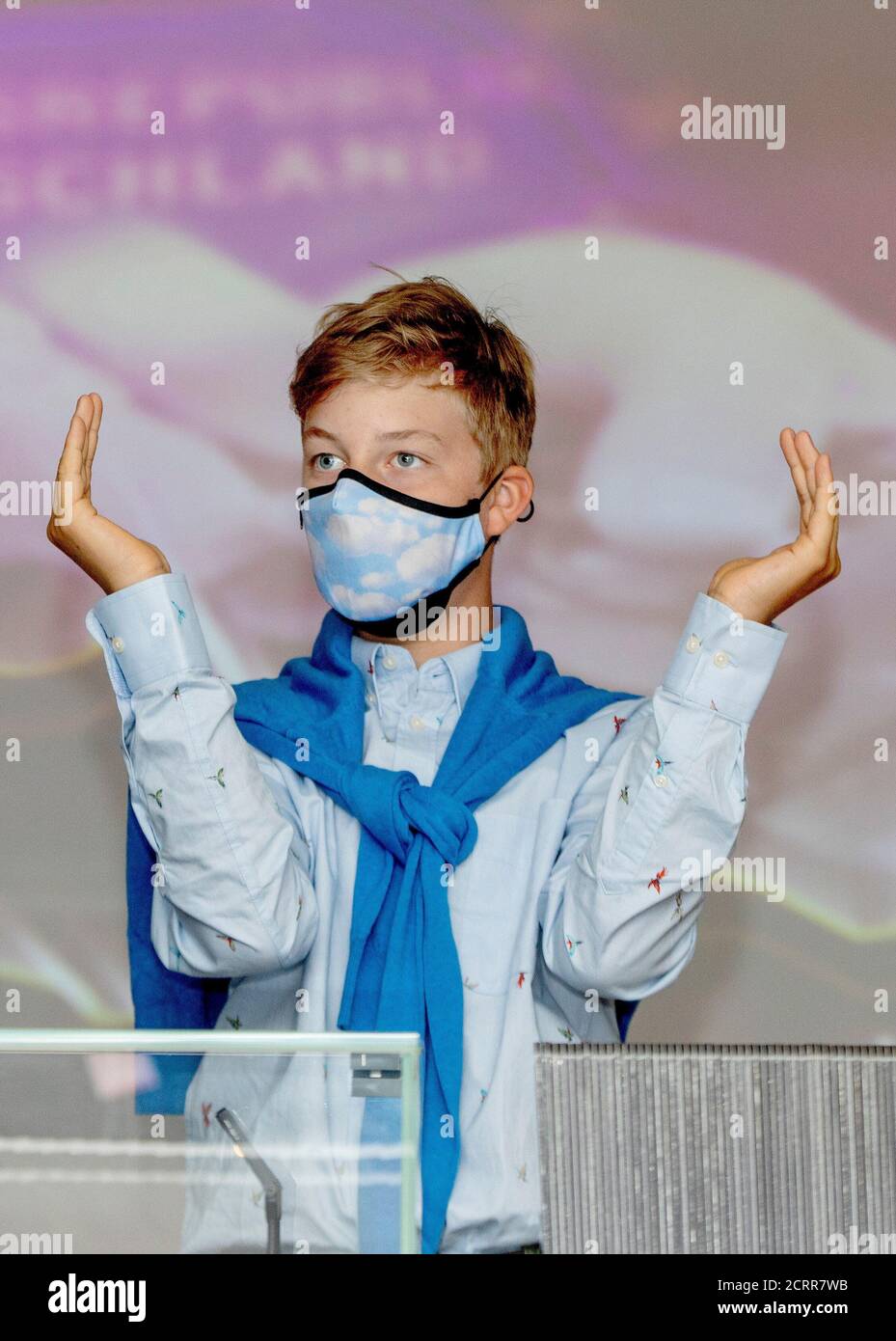 Brüssel, Belgien. September 2020. Prinz Emmanuel von Belgien und ein Freund im Huis van de Europese geschiedenis in Brussel, am 20. September 2020, machen sie eine Radtour anlässlich des autofreien Sonntags in Brüssel.Quelle: Albert Nieboer/ Netherlands OUT/Point De Vue Out  /dpa/Alamy Live News Stockfoto