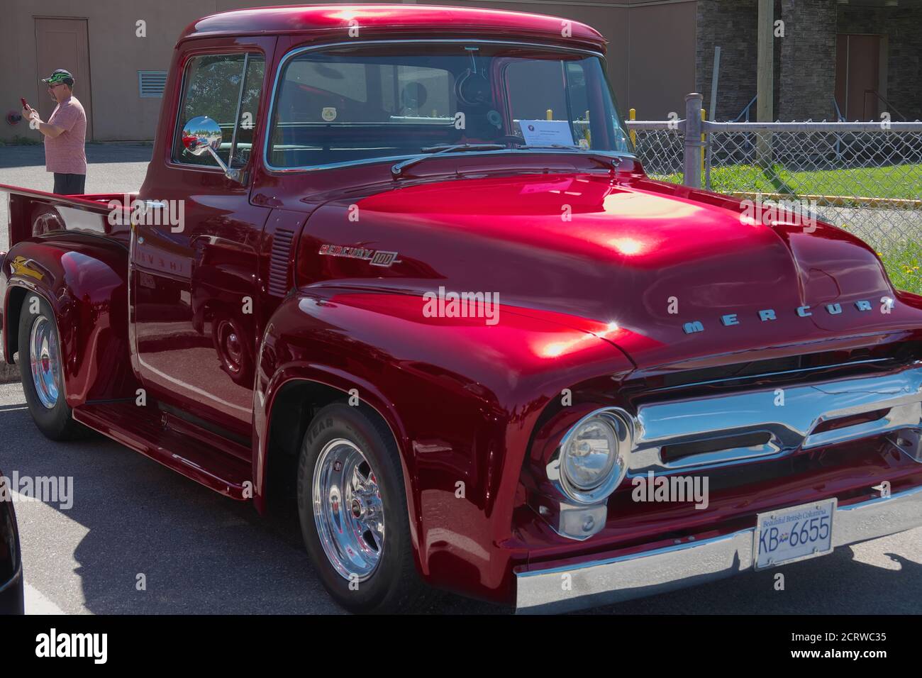 Red Mercury 100 Step-Side Pickup Truck (1956) Stockfoto
