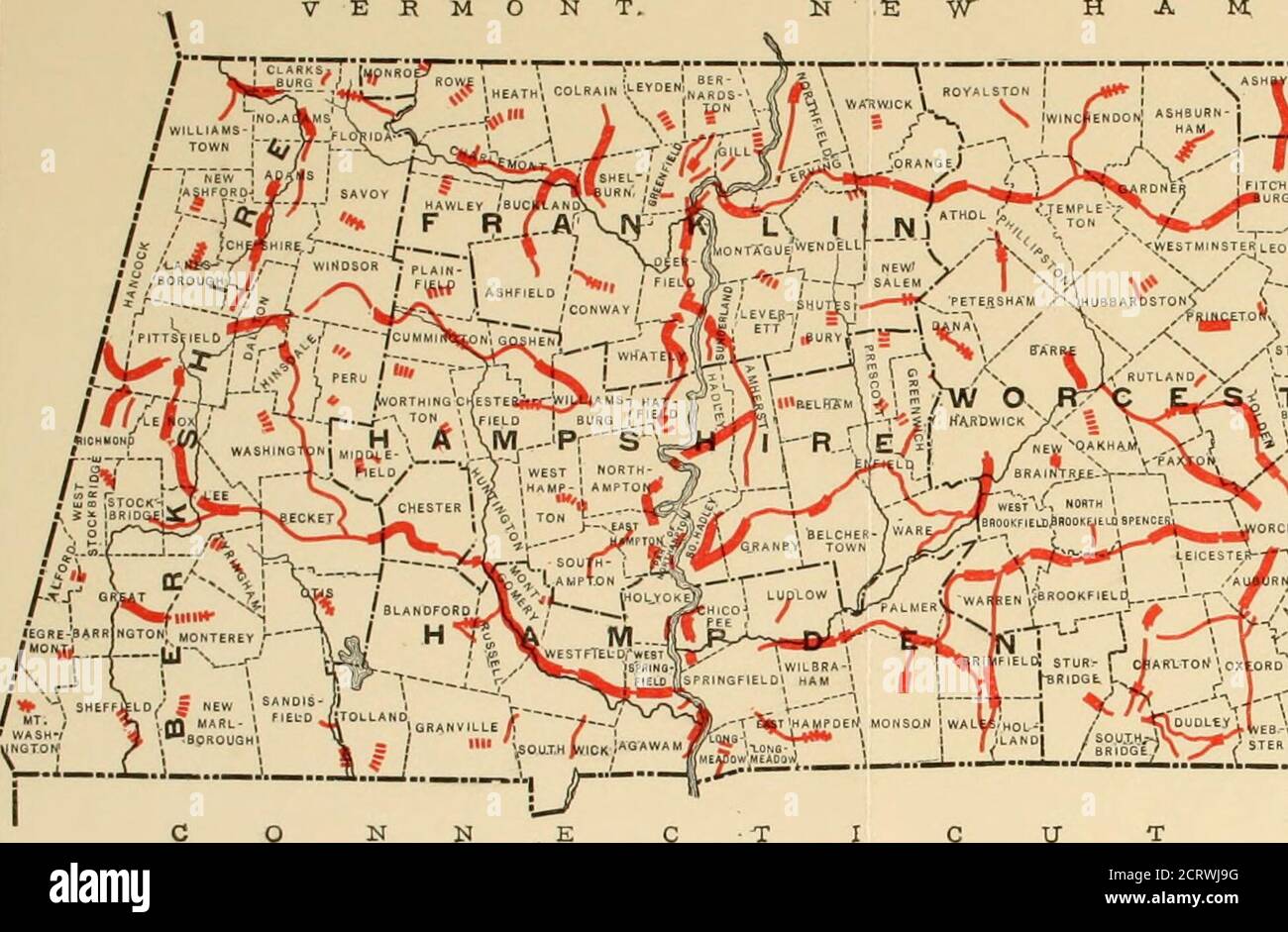 . Jahresbericht der Massachusetts Highway Commission . k, ........... 15 Bürokosten, ............ 39 P. Petitionen, 6, 82 während des Jahres 1904 eingegangene Petitionen, 6 Petitionen, Verteilung und Länge der Straße, für die ein Antrag gestellt wurde,... 82 Preise, Vertrag, im Jahr 1904, Tabelle von, 66 R. Eintragung von Automobilen, . . . . . 18, 21 Reparaturen und Wartung (siehe Wartung). Resident Ingenieure beschäftigt im Jahr 1904, Liste der, 62 wieder Straßen . . 9, 10 Straßenmaschinen, Diskussion der Verwendung von, .   . . . ... 14 Straßenwalzen, Arbeit erledigt, ............ 14 Straßen wieder aufgetaucht, . . . 9, 10 INDEX. 99 S. SEITE kleines Schlepptau Stockfoto