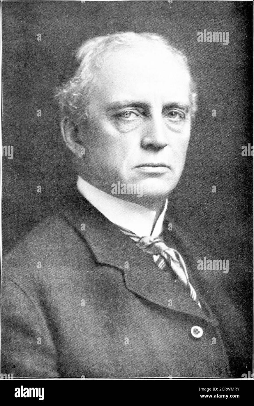 . Die Geschichte des Telefons. Während des Bürgerkrieges, dann ein Telegrafenbetreiber in Cleveland. Im Jahr 1869 sein Gehalt V^wie reduziert von hundert Dollar im Monat auf neunzig dol-lars ; woraufhin er ging und gründete theWestern Electric in einem schäbigen kleinen Maschinenhaus.später zog er nach Chicago, nahm in Elisha Grayals Partner, und baute einen Handel in der Herstellung von telegrafischen Materialien. Als das Telefon erfunden wurde. Barton war einer der Skeptiker. Ich erinnere mich gut an meine Abstur, sagte er, als jemand mir sagte, dass es möglich sei, ein Gespräch entlang eines Drahtes zu senden.einige Monate später sah er ein Telephon Stockfoto