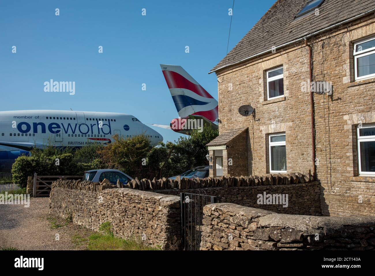 Kemble, Gloucestershire, England, Großbritannien. 2020. BA 747 Passagierjet in Reihe für Demontage am Flughafen Cotswold wegen mangelnder Nachfrage. Covid-19. Standin Stockfoto