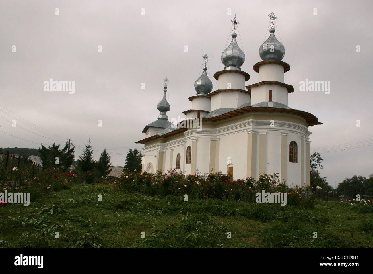 Die Kirche aus dem 19. Jahrhundert im Agafton Kloster, Botosani County, Rumänien Stockfoto