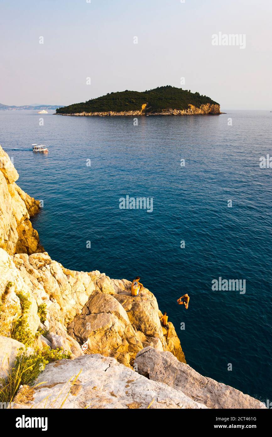 Foto von der Klippe springen Buza Bar, aka Cafe Buza, Dubrovnik, Kroatien Stockfoto