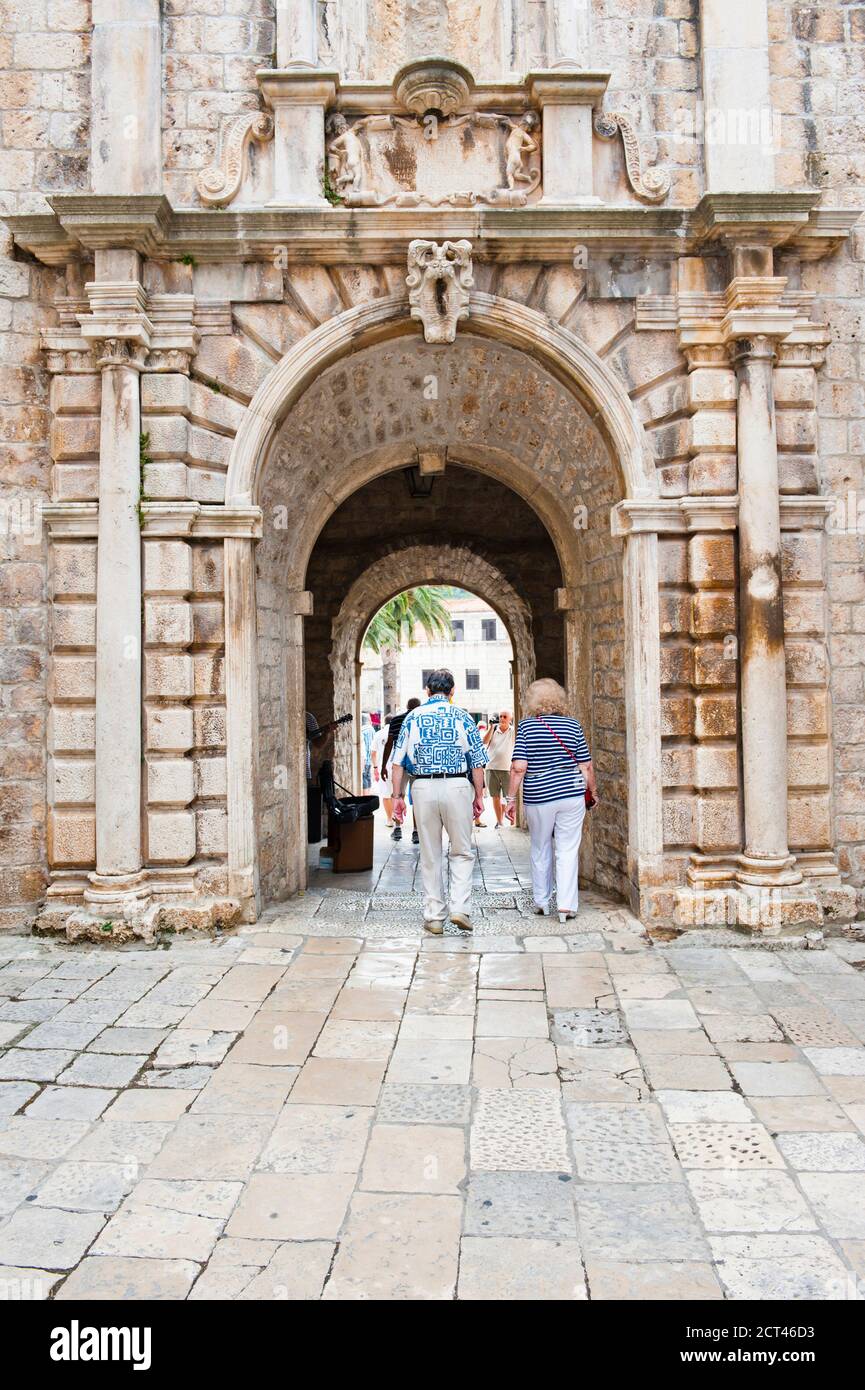 Foto von Veliki Revelin, dem Stadttor Eingang zur Altstadt von Korcula, Insel Korcula, Kroatien Stockfoto