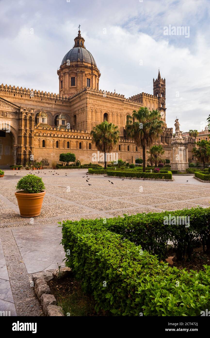 Kathedrale von Palermo (Duomo di Palermo) in Sizilien, Italien, Europa Stockfoto