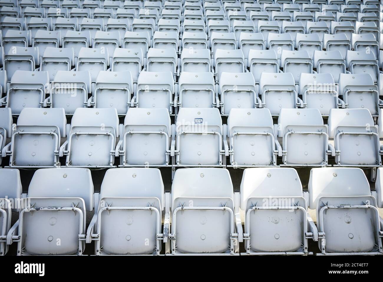 Odense, Dänemark. September 2020. Aufgrund der COVID19-Einschränkungen sind nur 500 Zuschauer zum 3F Superliga-Spiel zwischen Odense Boldklub und FC Nordsjaelland im Naturpark Odense willkommen. (Foto Kredit: Gonzales Foto/Alamy Live News Stockfoto