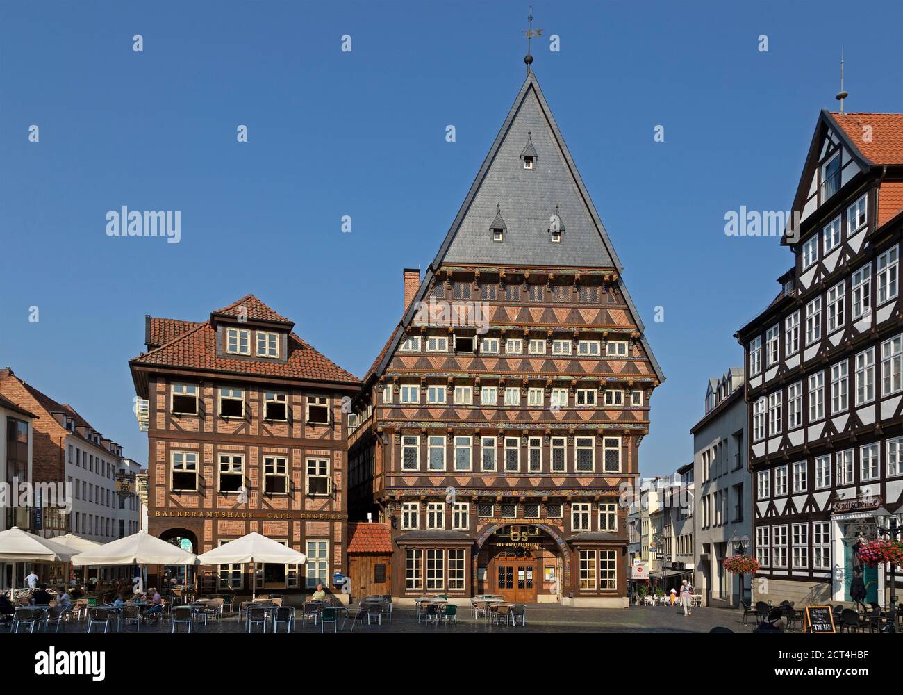 Bäcker´ Zunfthalle (links) und Metzger´ Zunfthalle, Marktplatz, Hildesheim, Niedersachsen, Deutschland Stockfoto