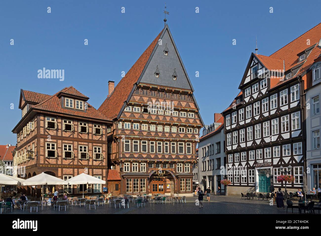Bäcker´ Zunfthalle (links) und Metzger´ Zunfthalle, Marktplatz, Hildesheim, Niedersachsen, Deutschland Stockfoto