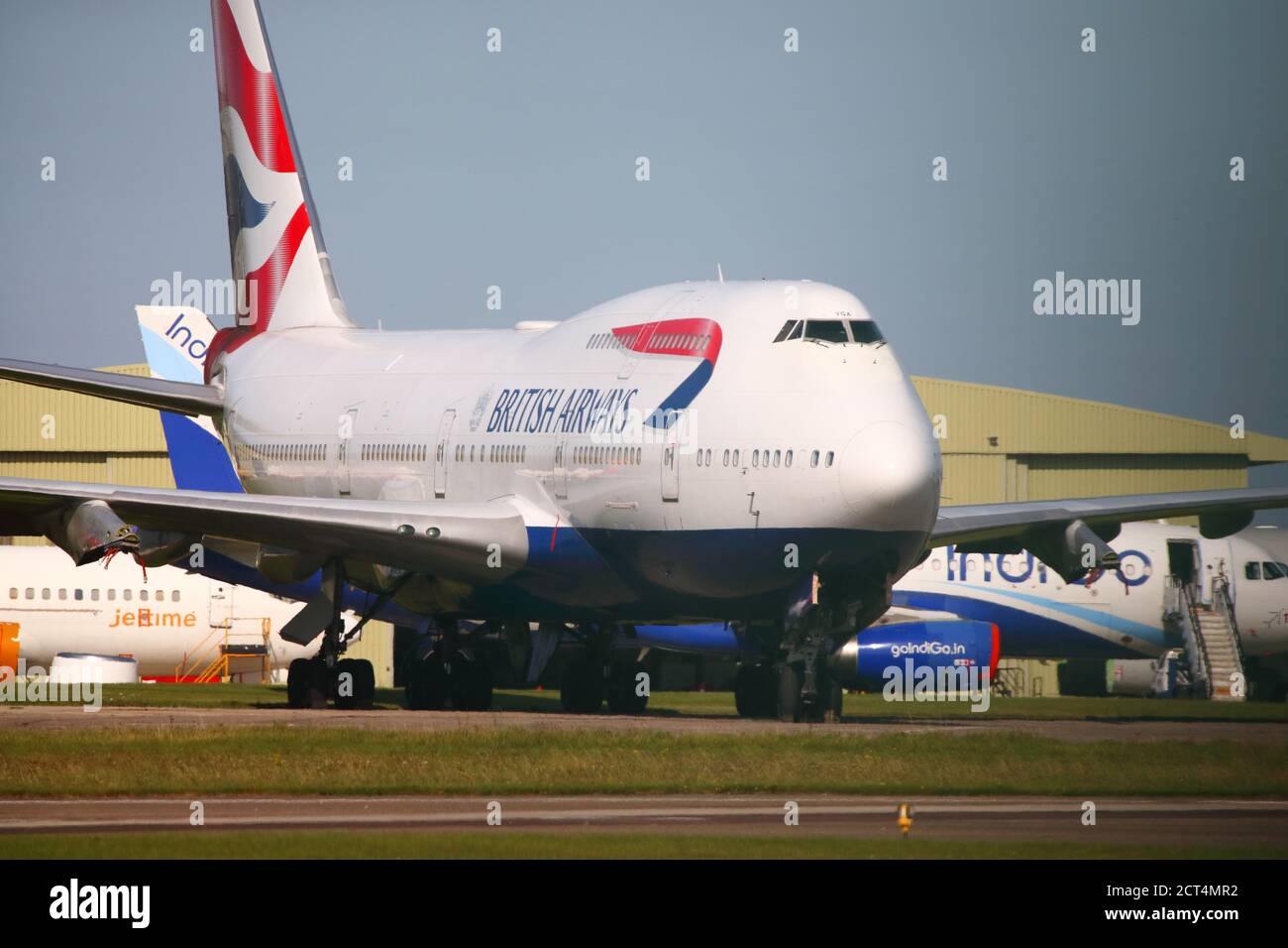British Airways Boeing 747 wartet auf den Abbau am Cotswold Airport, Kemble, Gloucestershire, Großbritannien Stockfoto
