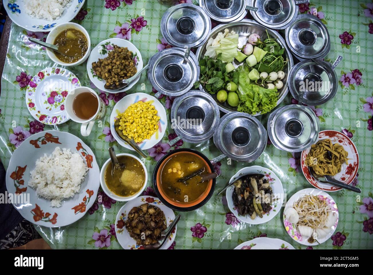Traditionelle birmanische Küche, hPa an, Kayin State (Karen State), Myanmar (Burma) Stockfoto