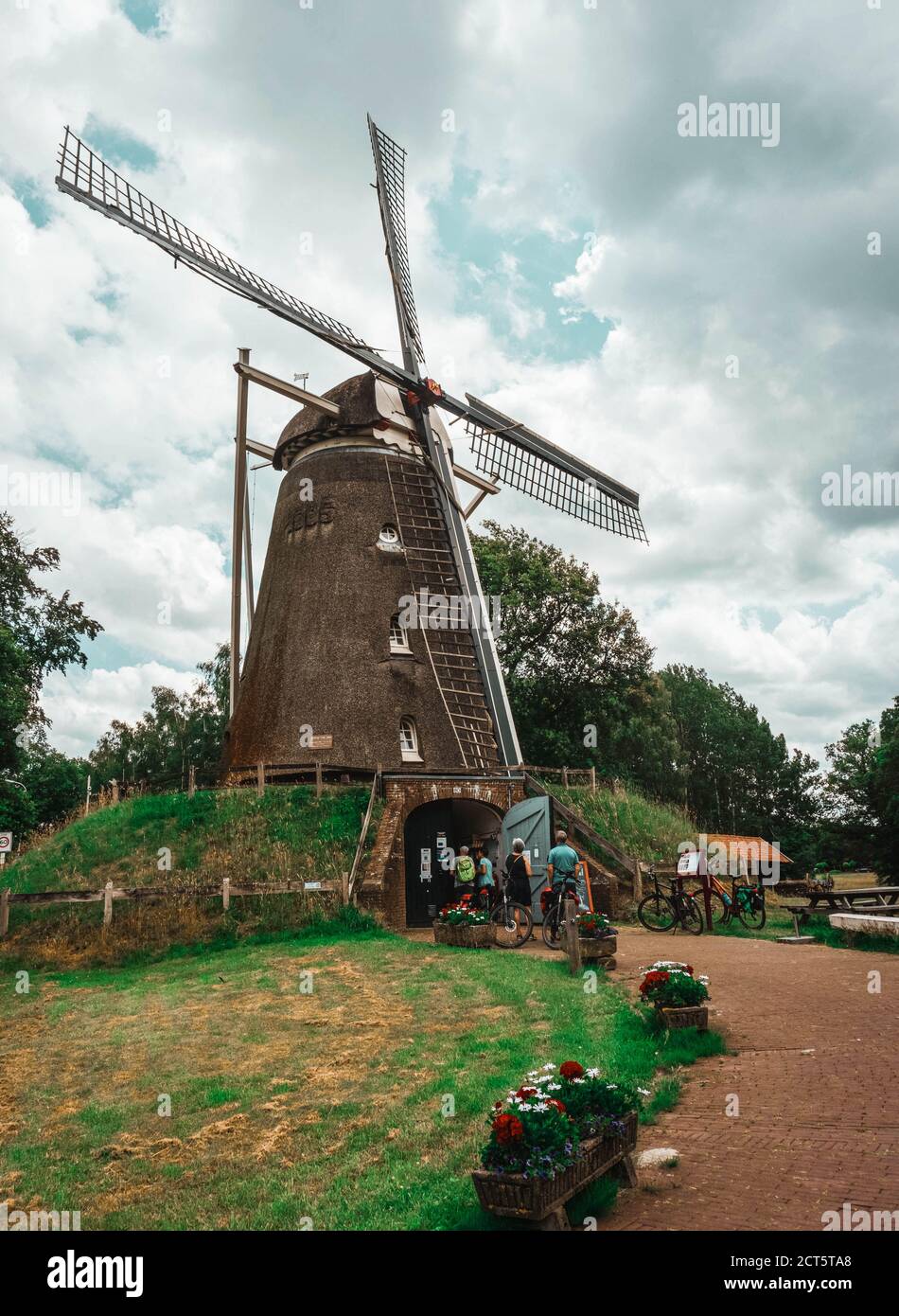 Schöne Windmühle in Enschede Niederlande Stockfoto
