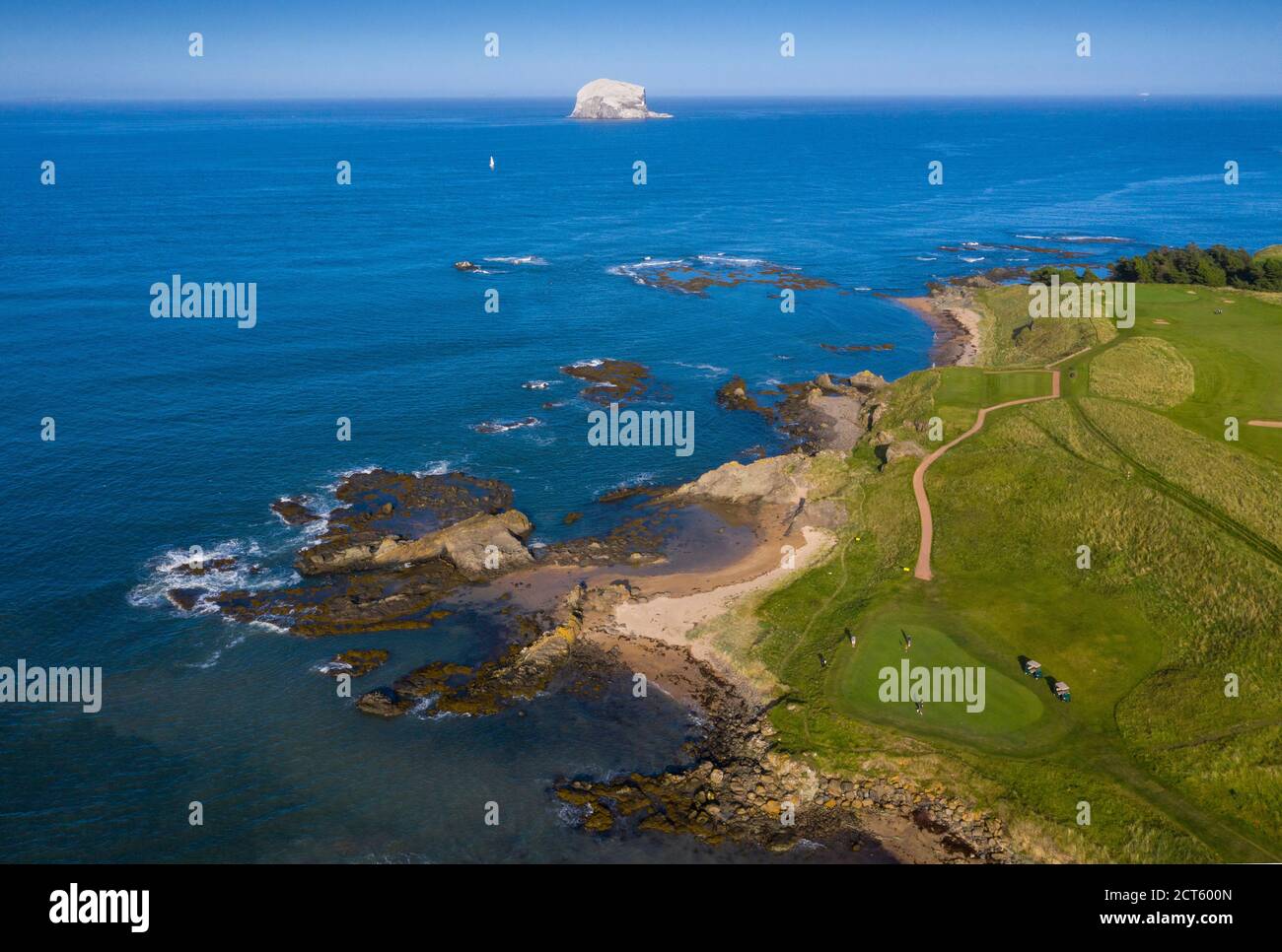 Luftaufnahme des 13. Lochs auf dem Glen Golfplatz, North Berwick, East Lothian, Schottland. Stockfoto