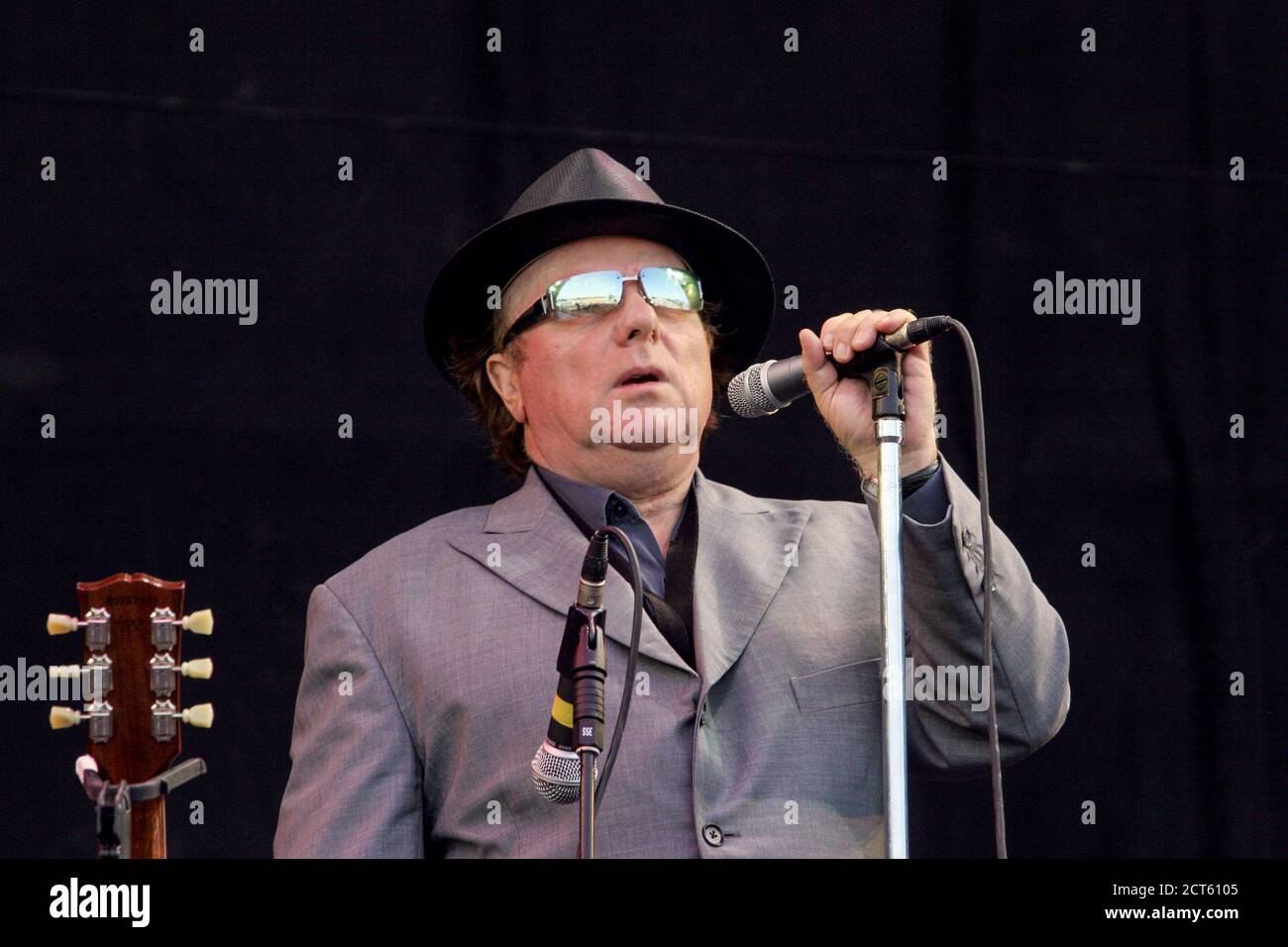 Van Morrison, Pyramid Stage, Glastonbury Festival 2005, Somerset, England, Vereinigtes Königreich. Stockfoto