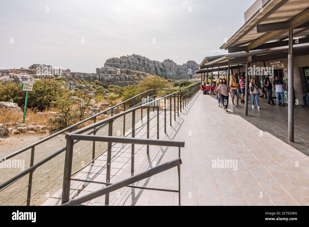 Besucherzentrum in El Torcal de Antequera ein Karstgebirge Naturschutzgebiet, mit charakteristischen Form der Felsen, Andalusien, Spanien Stockfoto