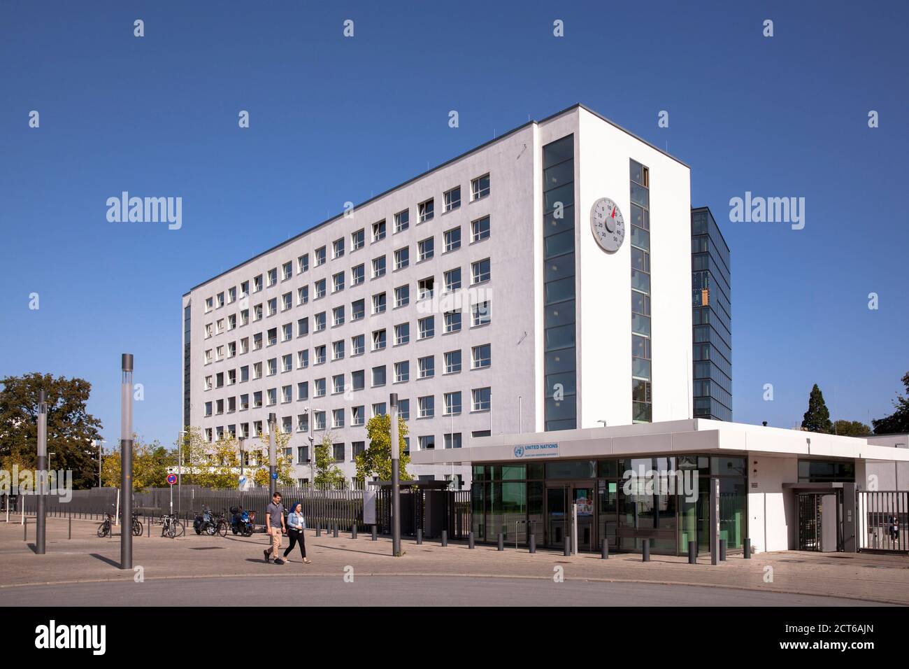 Auf dem UN-Campus befindet sich in diesem Gebäude der Sitz des Sekretariats der Klimarahmenkonvention, Bonn, Nordrhein-Westfalen, Stockfoto