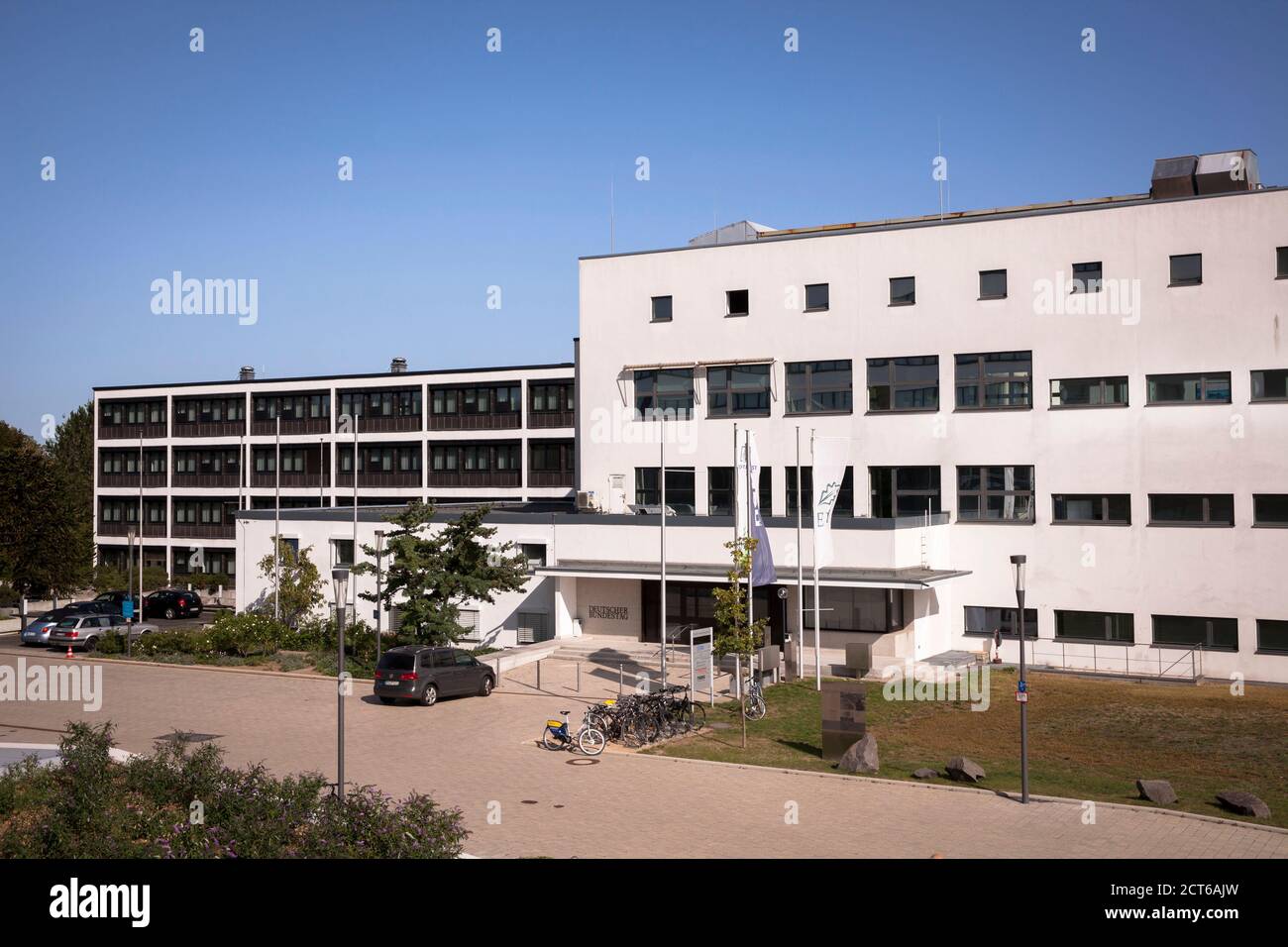 Das Bundeshaus auf dem Platz der Vereinten Nationen, von 1949 bis 1999/2000 fanden hier, Bonn, Nort, die Plenarsitzungen des Deutschen Bundestages und des Bundesrates statt Stockfoto