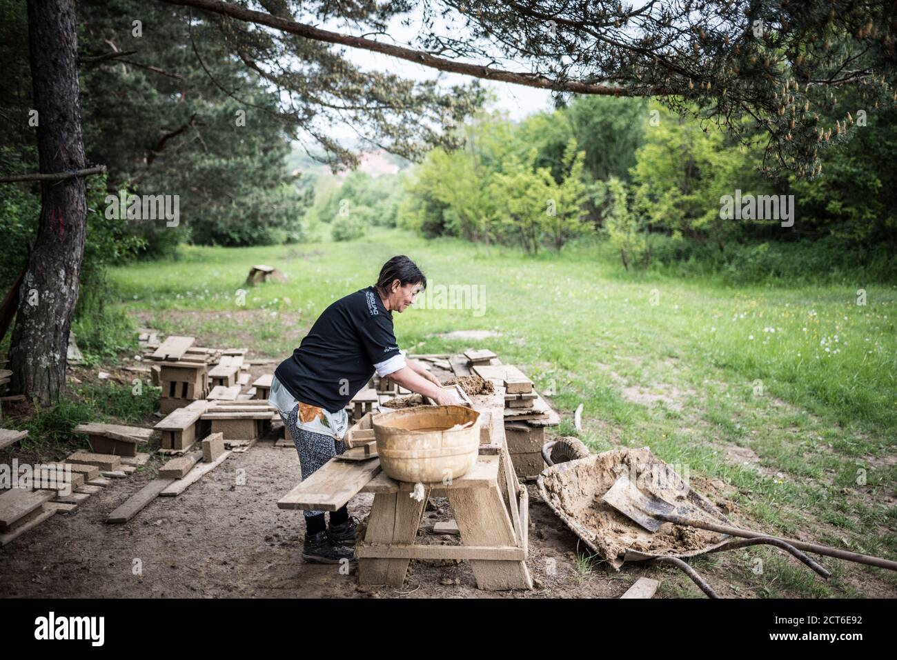 Porträt eines Ziegelmanners in Viscri, Siebenbürgen, Rumänien Stockfoto