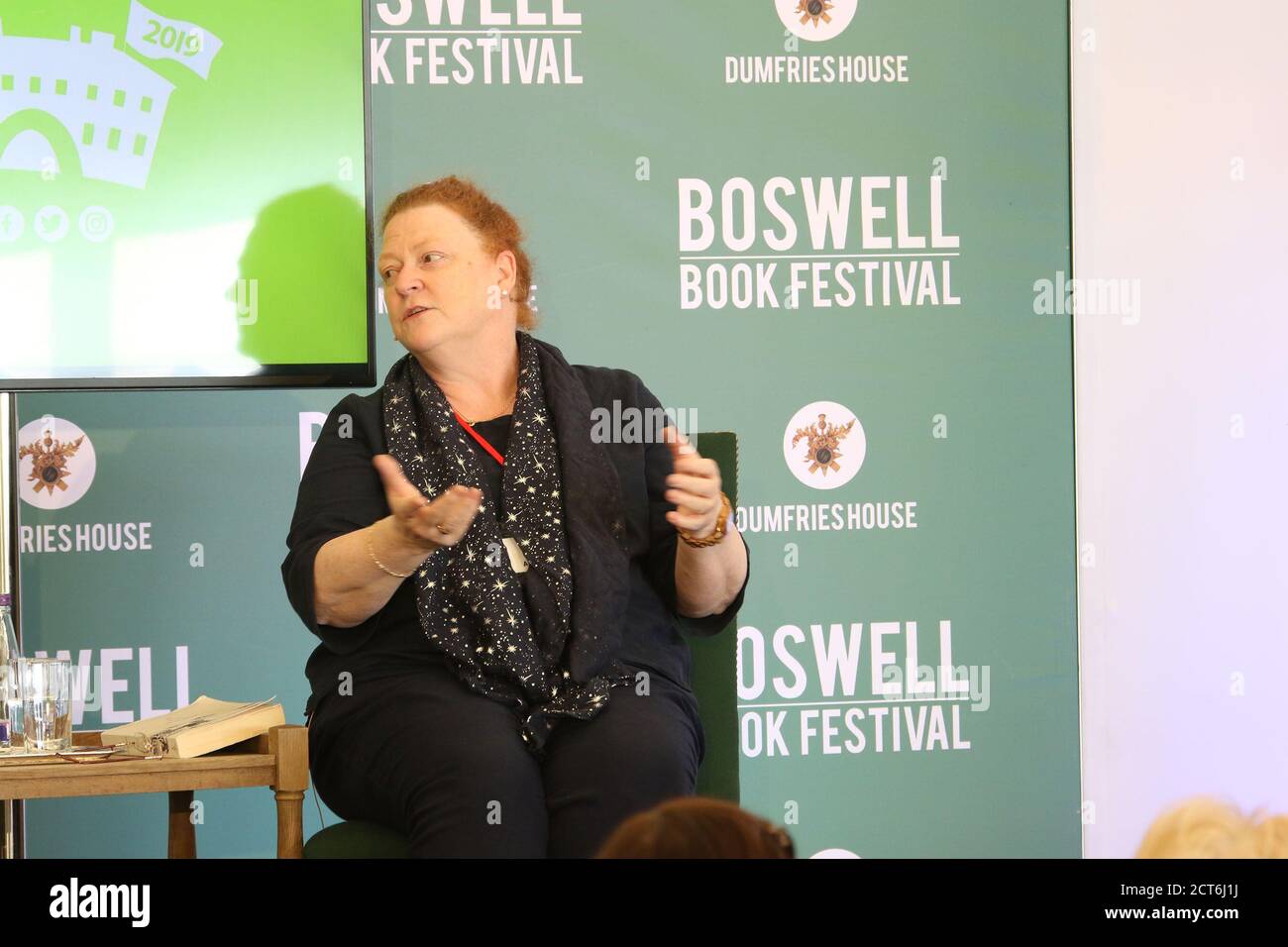 Boswell Book Festival, Dumfries House, Cumnock Ayrshire, Schottland, Großbritannien 12. Mai 2019. Dame Susan Margaret Black DBE FBA FRSE FRCP FRAI ist eine schottische forensische Anthropologin, Anatomin und Akademikerin. Sie ist Pro Vice-Chancellor für Engagement an der Lancaster University. Von 2005 bis 2018 war sie Professorin für Anatomie und forensische Anthropologie an der Universität Dundee. Geboren: 7. Mai 1961 (Alter 59 Jahre), Inverness Ausbildung: University of Aberdeen, Inverness Royal Academy Auszeichnungen: Stipendium der Royal Society of Edinburgh das jährliche Boswell Book Festival ist einzigartig, da es das einzige Book Fest ist Stockfoto