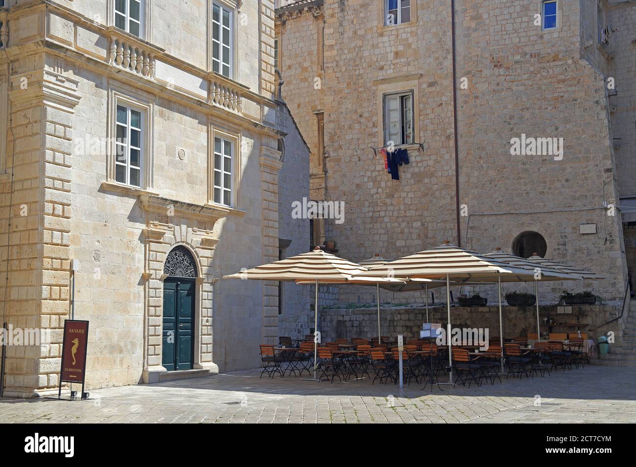 Corona Virus im Zusammenhang mit leeren Straßen in der Altstadt von Dubrovnik Stockfoto