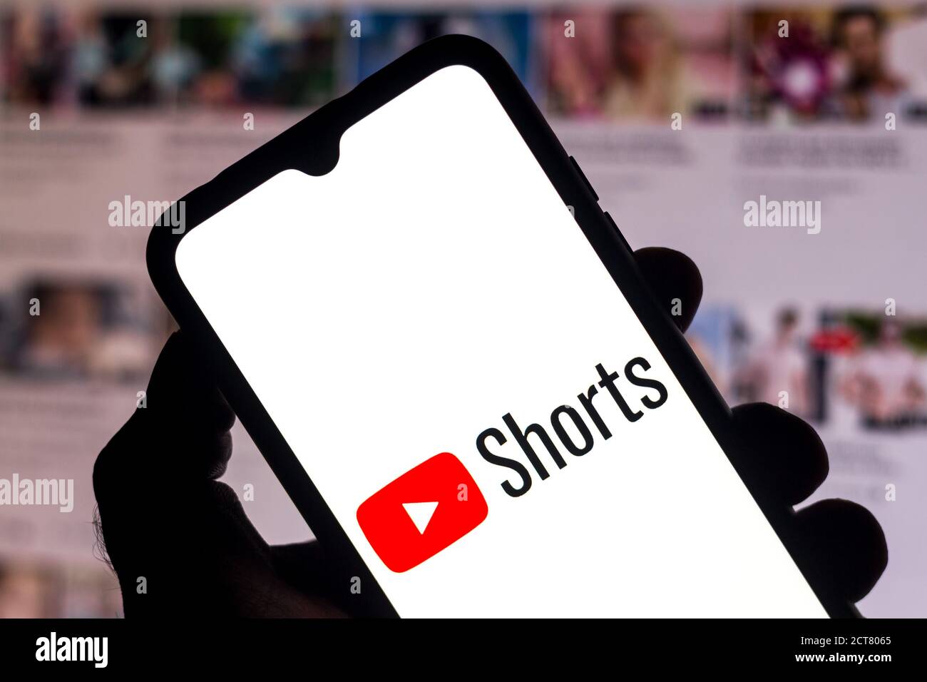 Youtube shorts -Fotos und -Bildmaterial in hoher Auflösung – Alamy