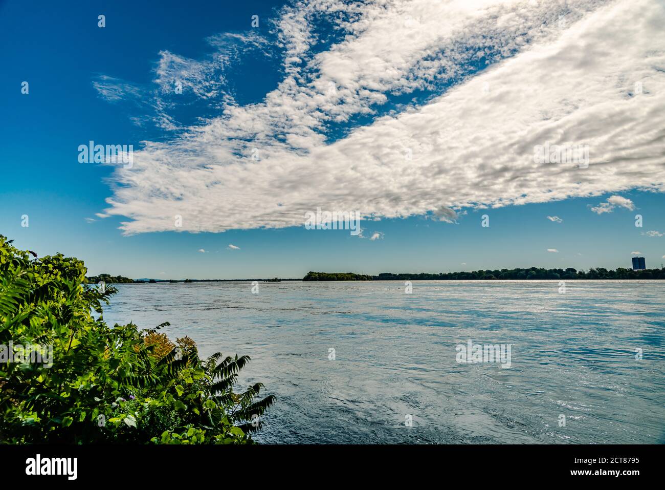Landschaftlich schöner Blick auf den St. Lawrence River Stockfoto