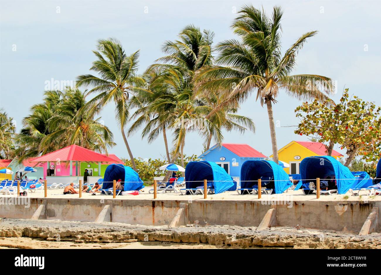 Strand bei Princess Cayes auf den Bahama Inseln Stockfoto