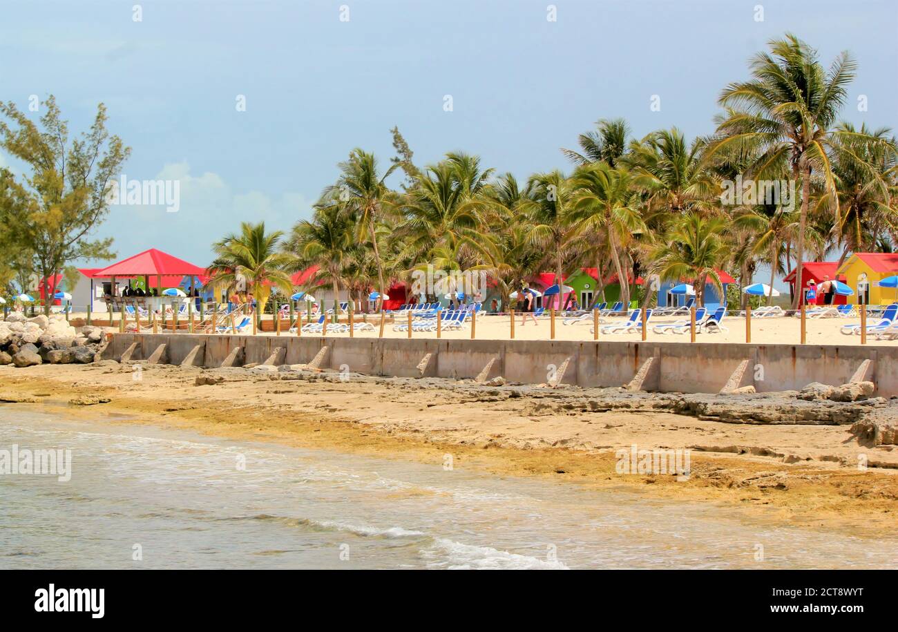 Strand bei Princess Cayes auf den Bahama Inseln Stockfoto