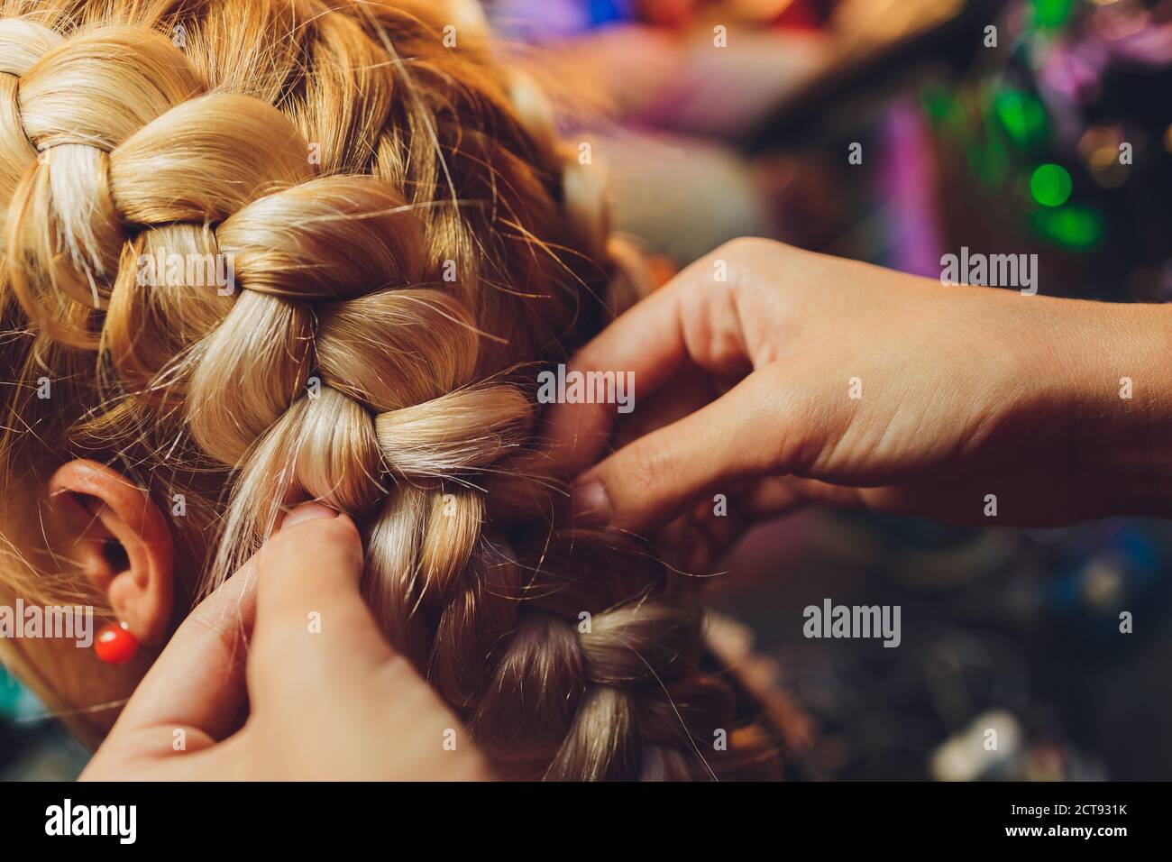 Frisuren Stockfotos Und Bilder Kaufen Alamy