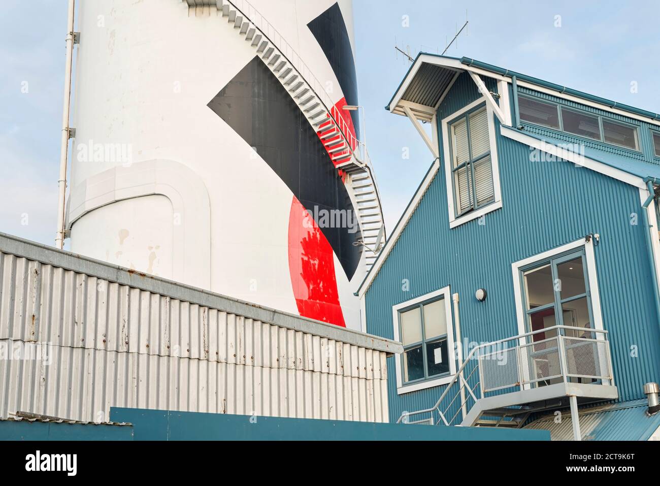 Neuseeland, Nelson, Silo der Firma Holcim für Baustoffe Stockfoto