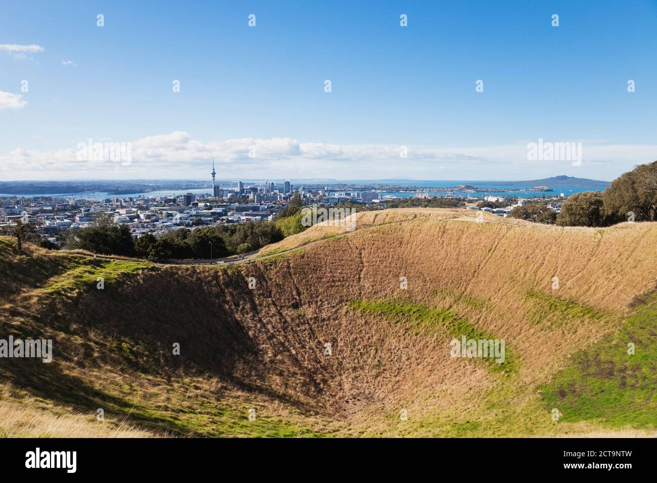 Neuseeland, Auckland Skyline aus Mount Eden gesehen Stockfoto