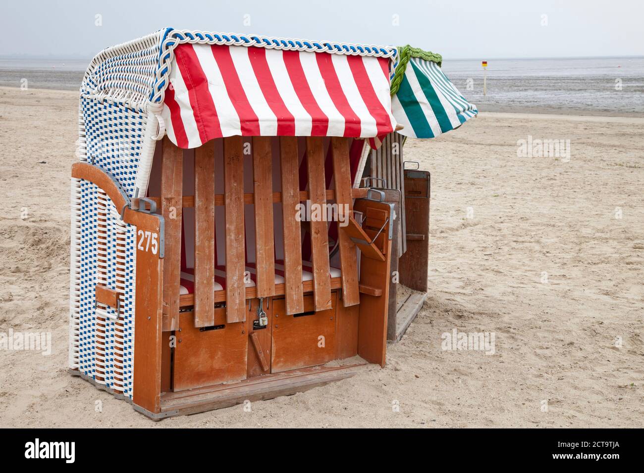39+ Strandkorb Übernachtung Dangast, Über 80 strandkörbe stehen am