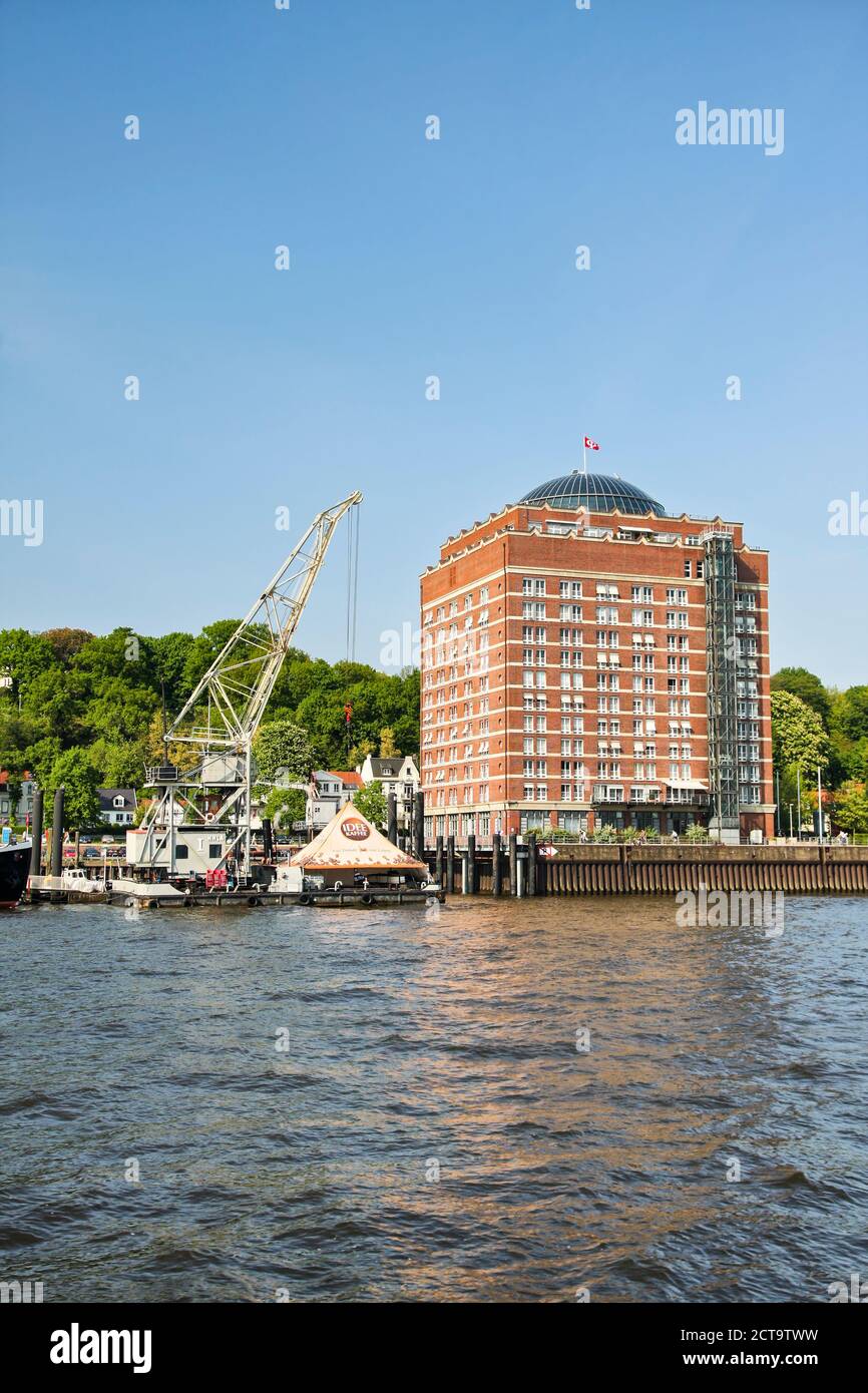 Deutschland, Hamburg, Övelgönne, Pier an der Elbe Stockfoto