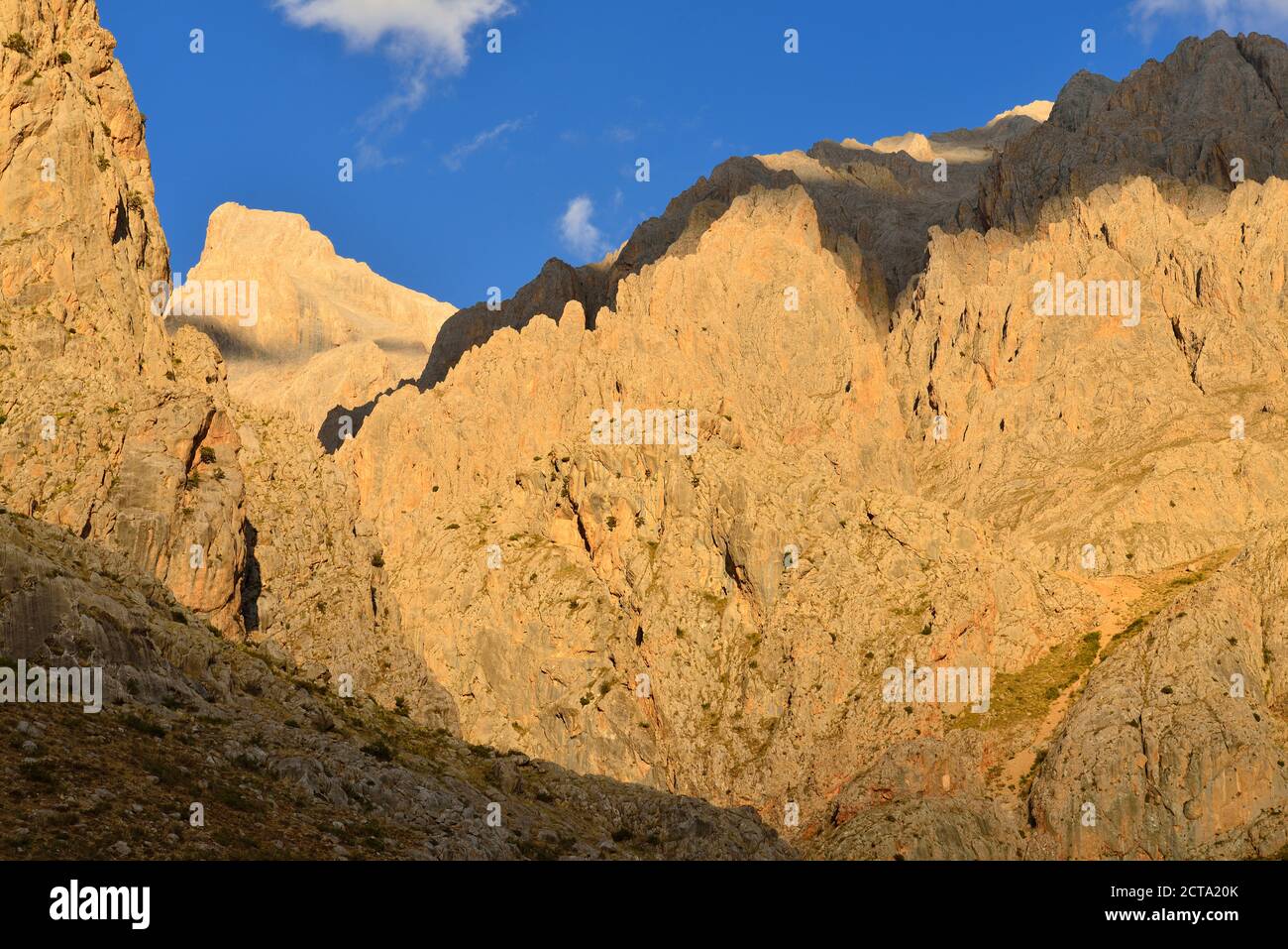 Türkei, Aladağlar National Park, Blick auf die Berge von Sokullunpinar Camp Stockfoto