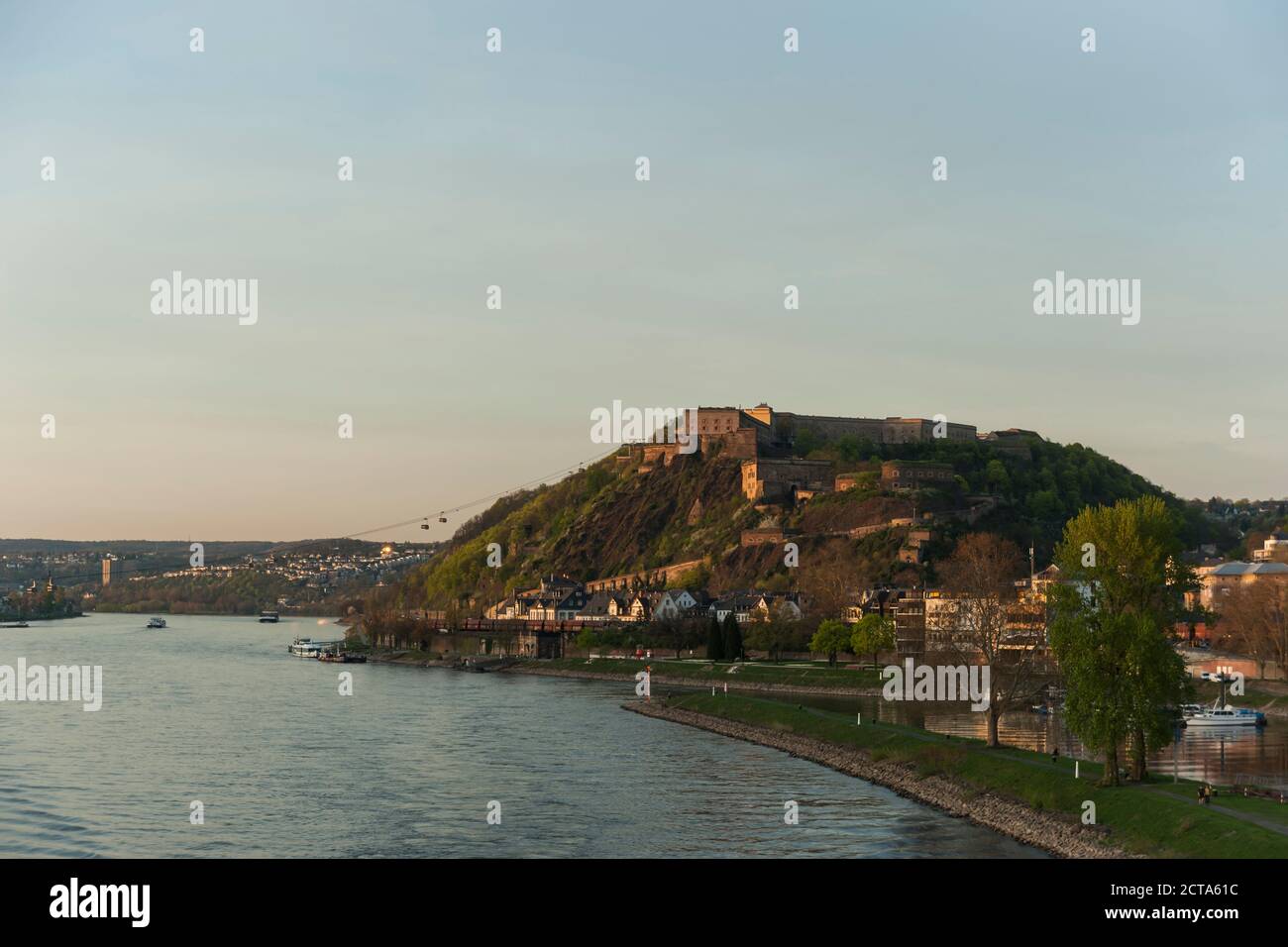 Deutschland, Koblenz, Rhein in der Nähe der Festung Ehrenbreitstein Stockfoto