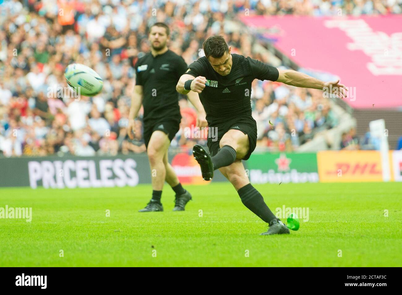 DAN CARTER Neuseeland gegen Argentinien Rugby World Cup 2015 Bildnachweis: © MARK PAIN / ALAMY Stockfoto
