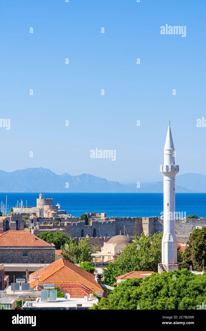 Rhodes Altstadt Minarett der Ibrahim Pascha Moschee in Rhodos, Griechenland Stockfoto