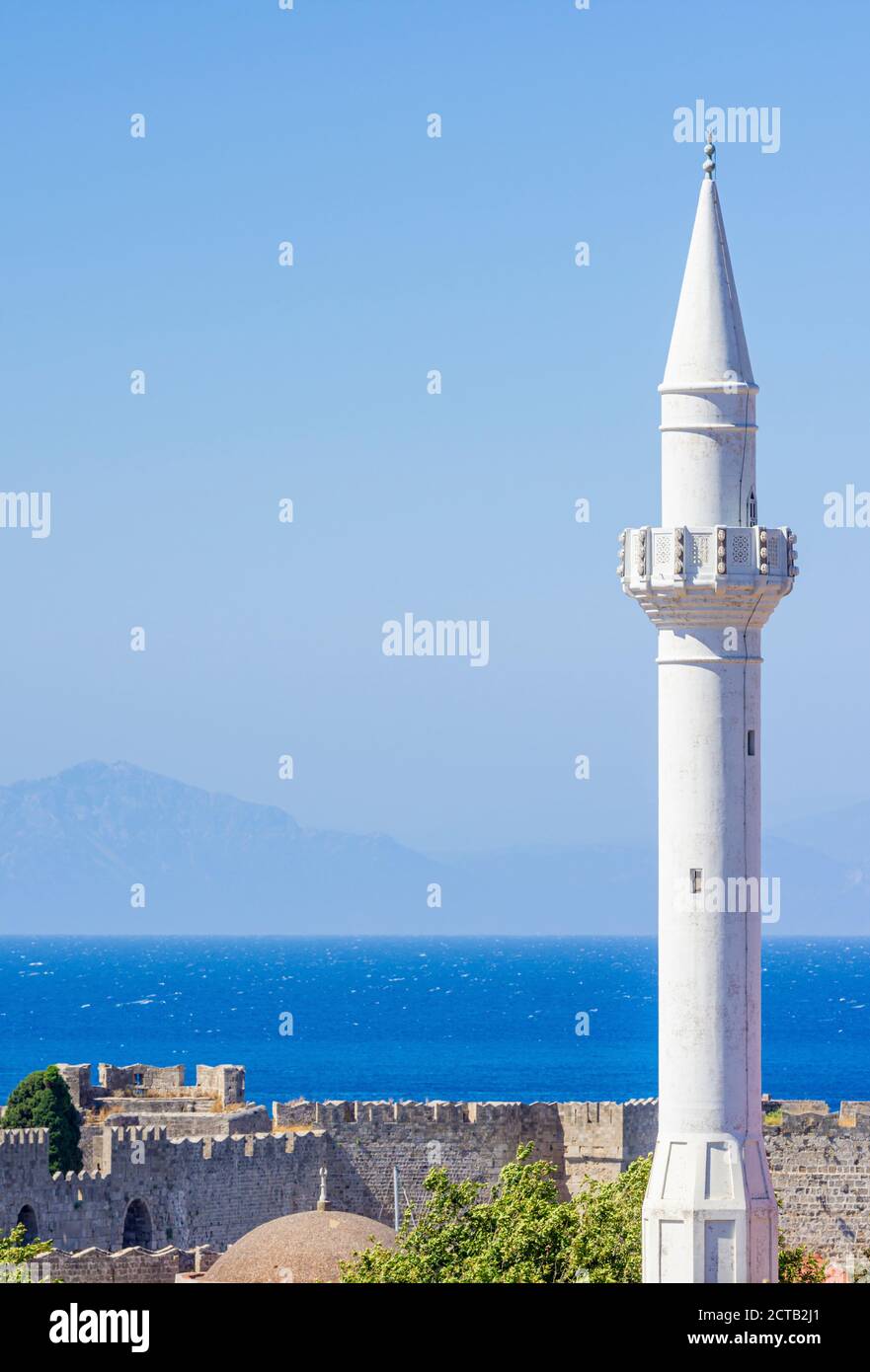 Minarett der Ibrahim Pascha Moschee in Rhodos Altstadt, Rhodos Insel, Griechenland Stockfoto