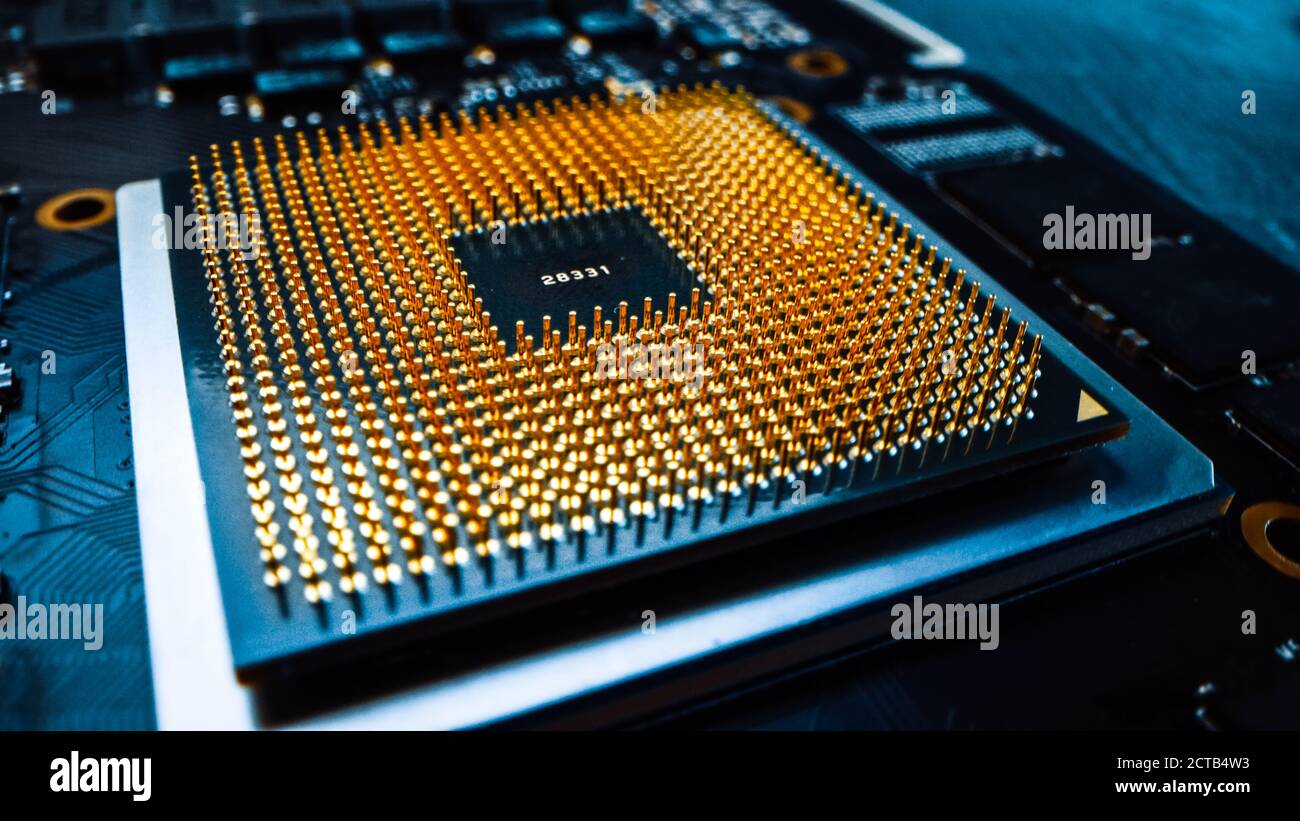 Makroaufnahme des CPU-Prozessorsockels. Leiterplatten / Computer-Motherboard mit Komponenten: Innerhalb des elektronischen Geräts, Teile von Super Stockfoto