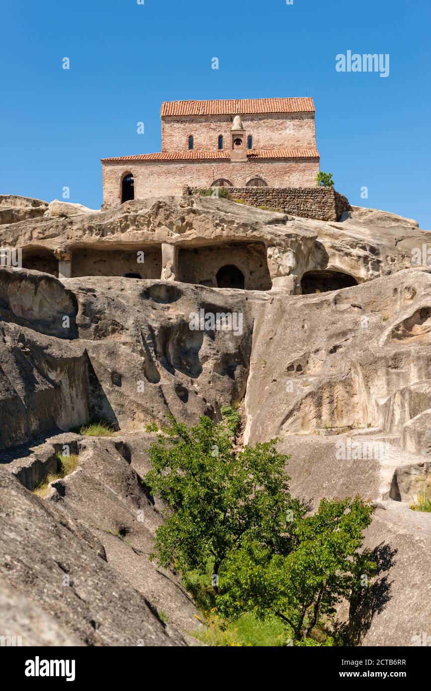 Georgien, Uplitsikhe, Cawe Town, die älteste Steinkirche ist auf dem höchsten Punkt der Stadt gebaut Stockfoto