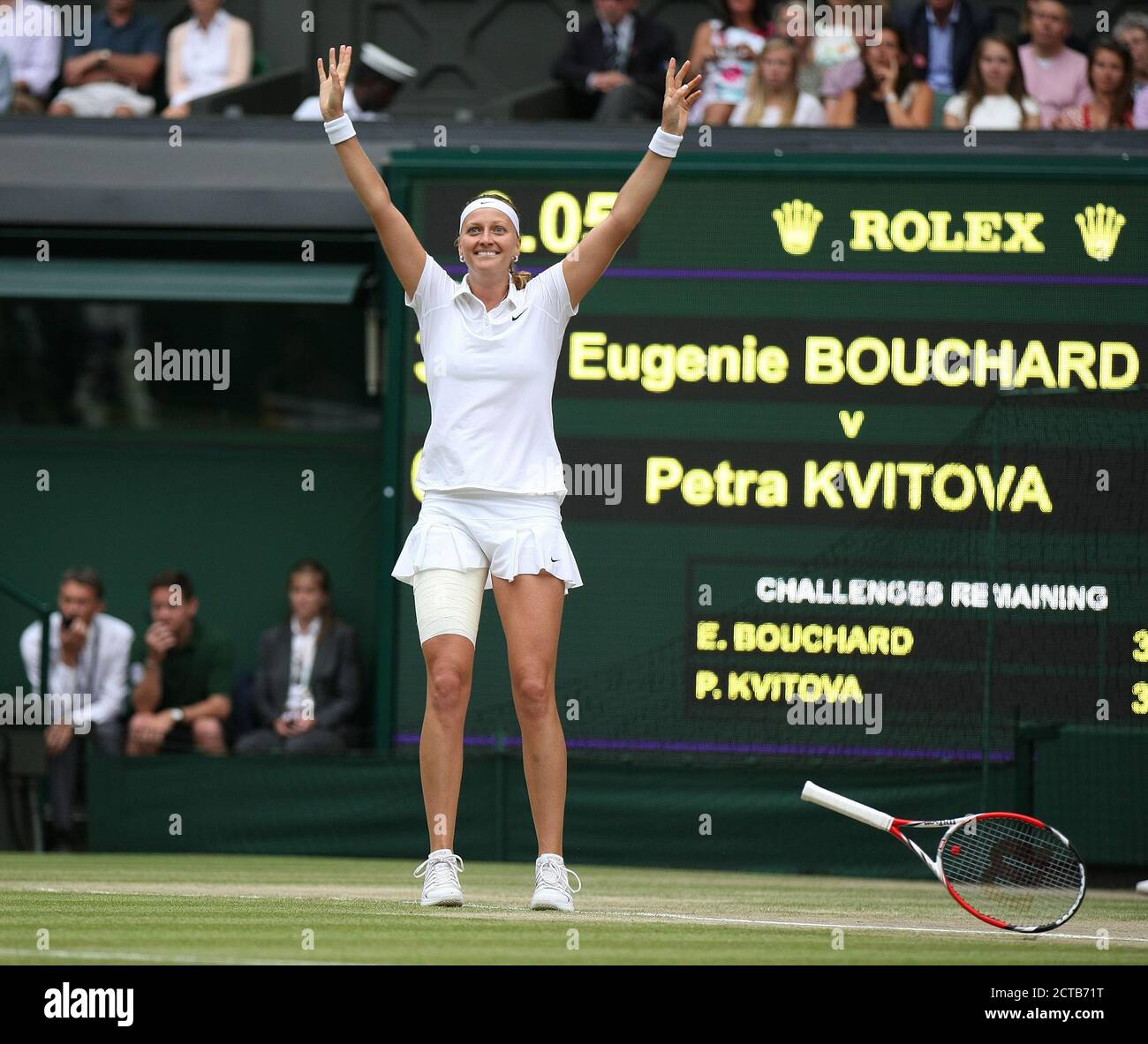 Petra Kvitova gewinnt das Wimbledon Ladies Finale 2014. Eugenie Bouchard / Petra Kvitova. Bild-Kredit : © MARK PAIN / ALAMY STOCK FOTO Stockfoto