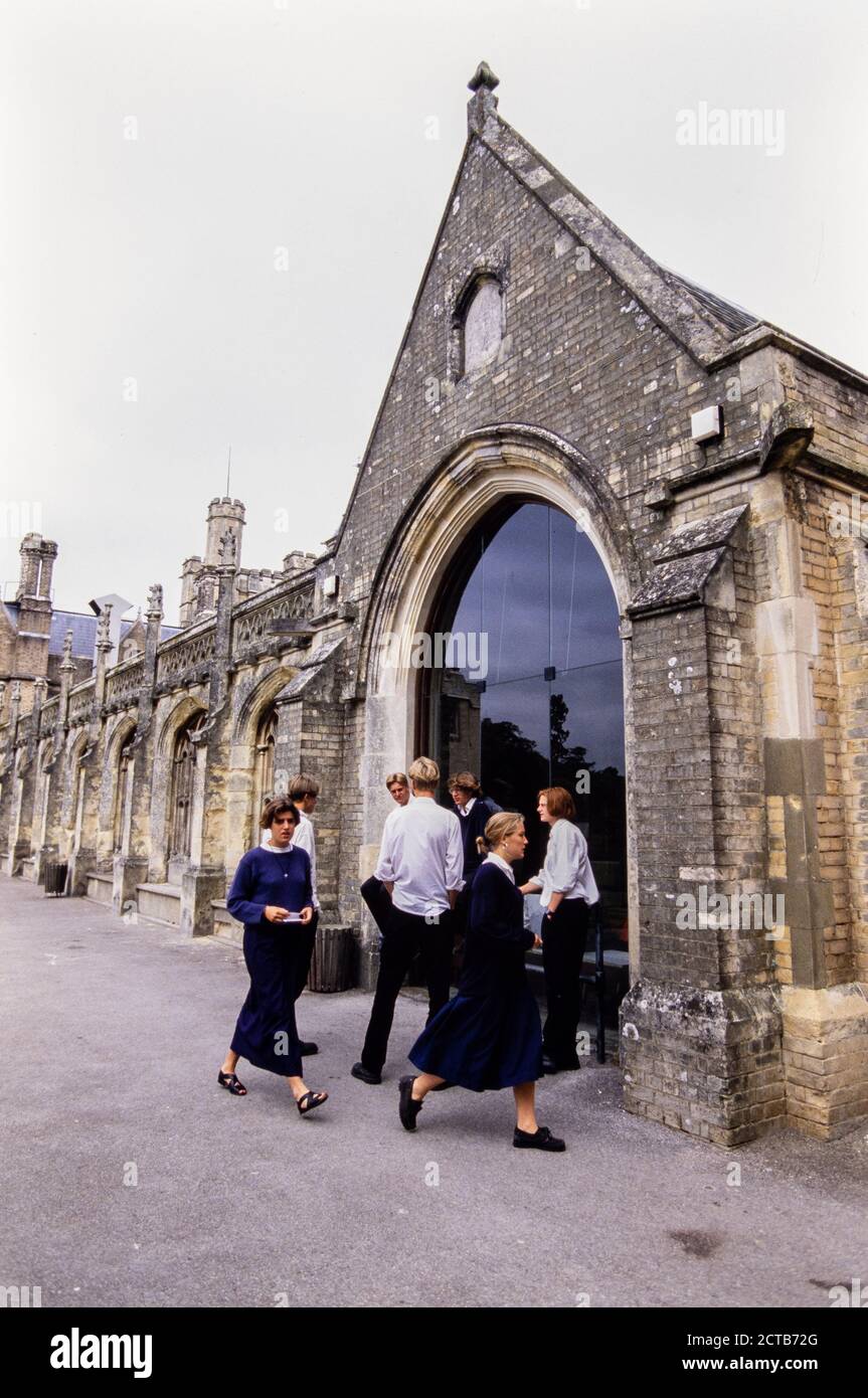 Die Canford School in Dorset ist eine unabhängige Internat- und Tagesschule in einem ehemaligen Herrenhaus mit weitläufigem Gelände. 27. Juni 1994. Foto: Neil Turner Stockfoto
