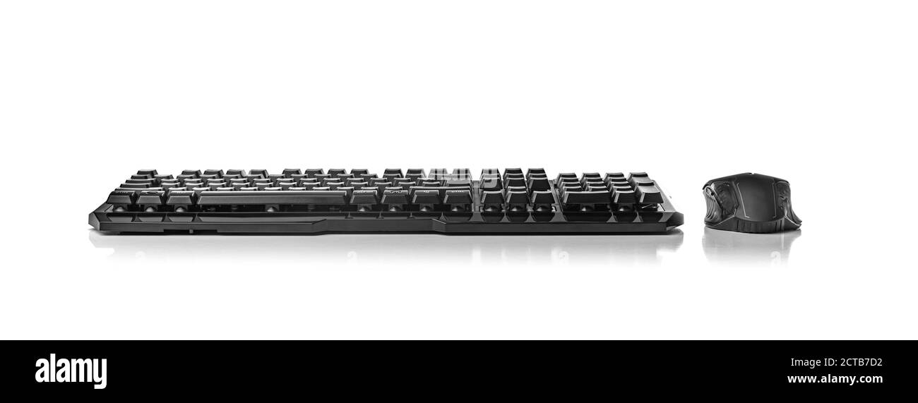 Computertastatur auf weißem Hintergrund isoliert. Stockfoto