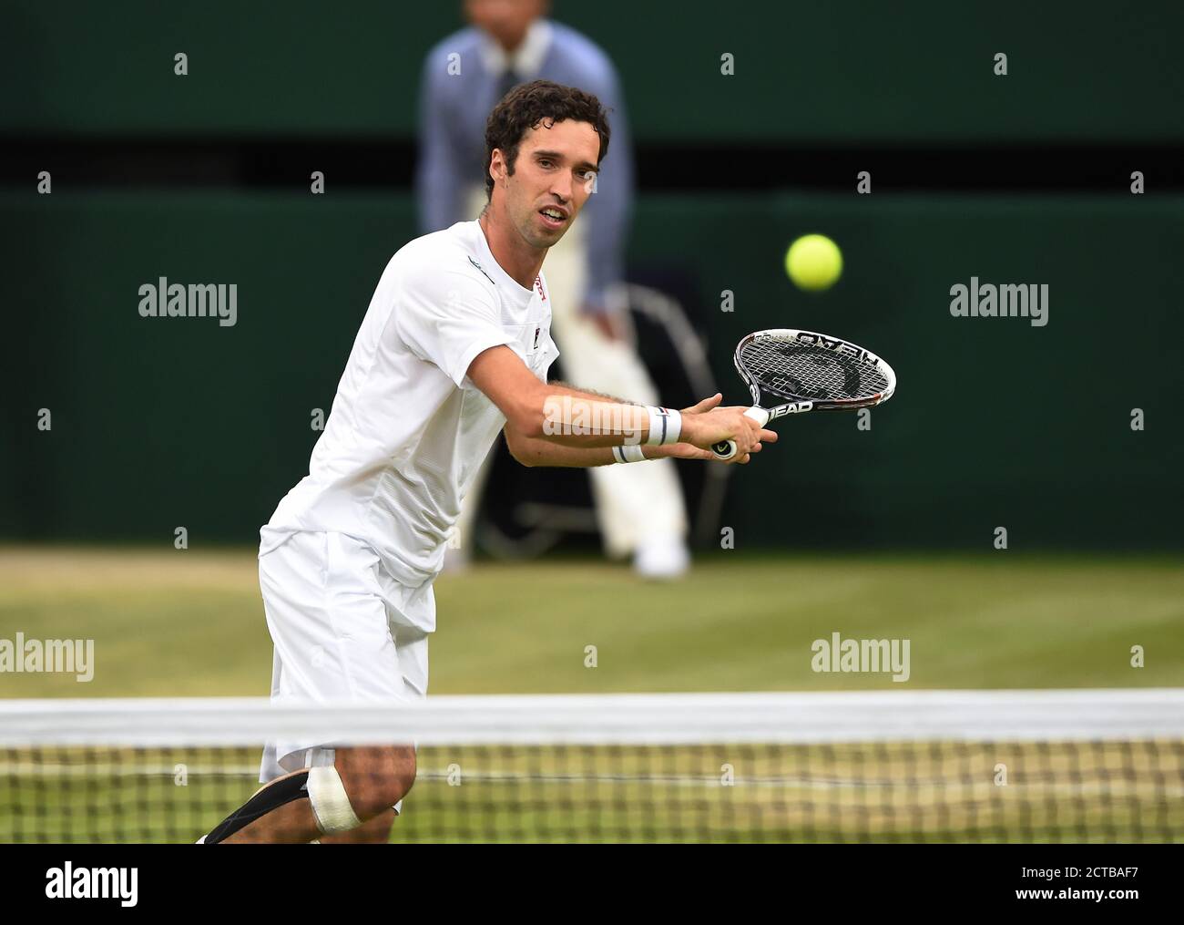 Michail Kukuschkin / Rafael Nadal. WIMBLEDON TENNIS CHAMPIONSHIPS 2014. Bildnachweis: © Mark Pain / Alamy Stockfoto