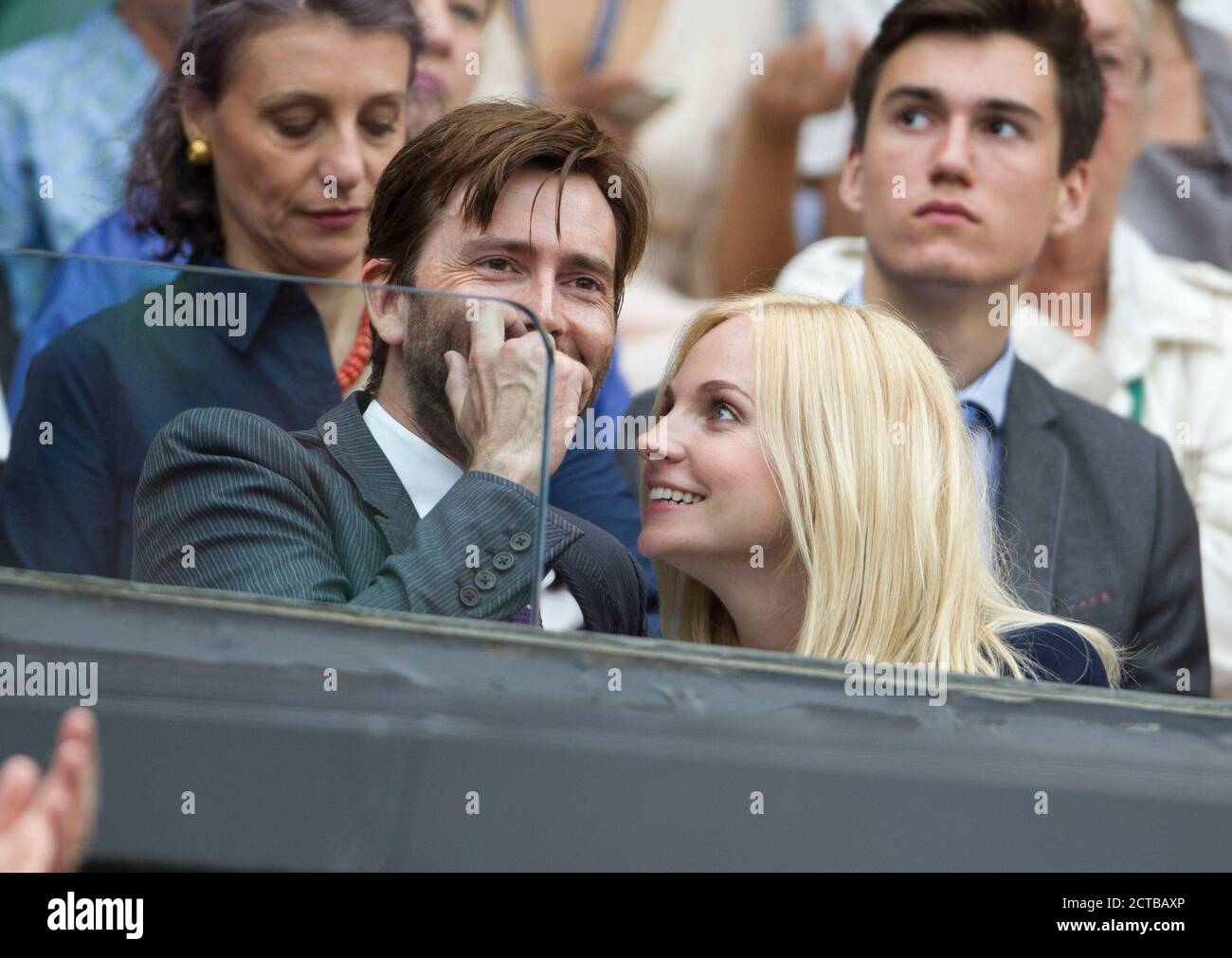 David Tennant und seine Frau Georgia. WIMBLEDON TENNIS CHAMPIONSHIPS 2014 Foto : © Mark Pain / Alamy Stockfoto