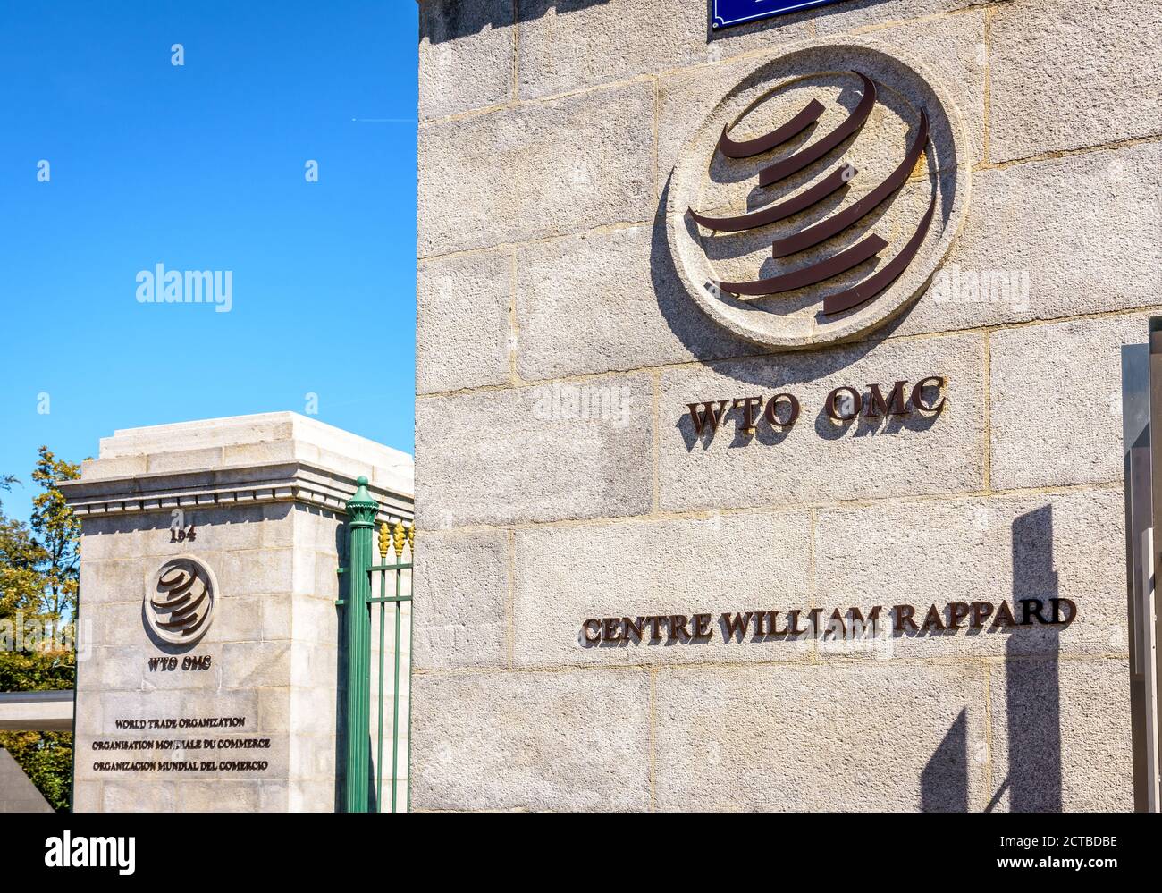 Logo der Welthandelsorganisation (WTO) am Eingang des Hauptsitzes in Genf, Schweiz. Stockfoto