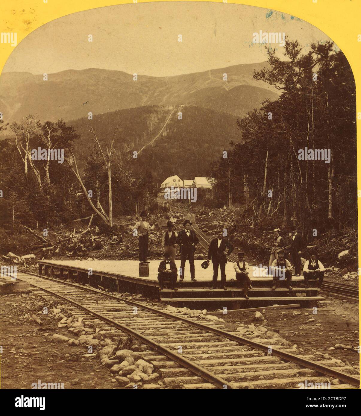 Kreuzung von B.C. und M.R.R.R., mit Mt. Washington R.R., Men, Mountains, Railroads, New Hampshire, Washington, Mount (N.H Stockfoto