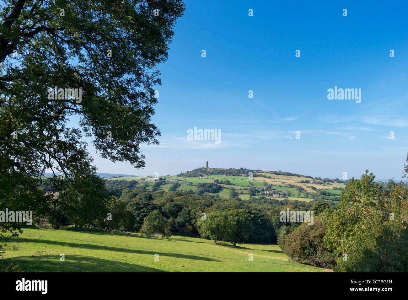 Castle Hill aus der Nähe von Farnley Tyas, Huddersfield, West Yorkshire, England, Großbritannien Stockfoto