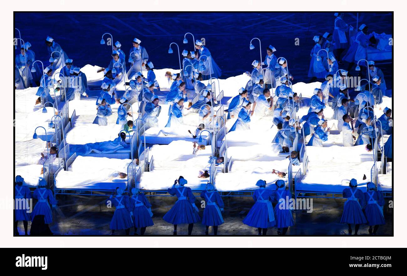 DIE ERÖFFNUNGSZEREMONIE DER OLYMPISCHEN SPIELE 2012 IN LONDON - LONDON 27/7/2012 CREDIT : © MARK PAIN / ALAMY Stockfoto