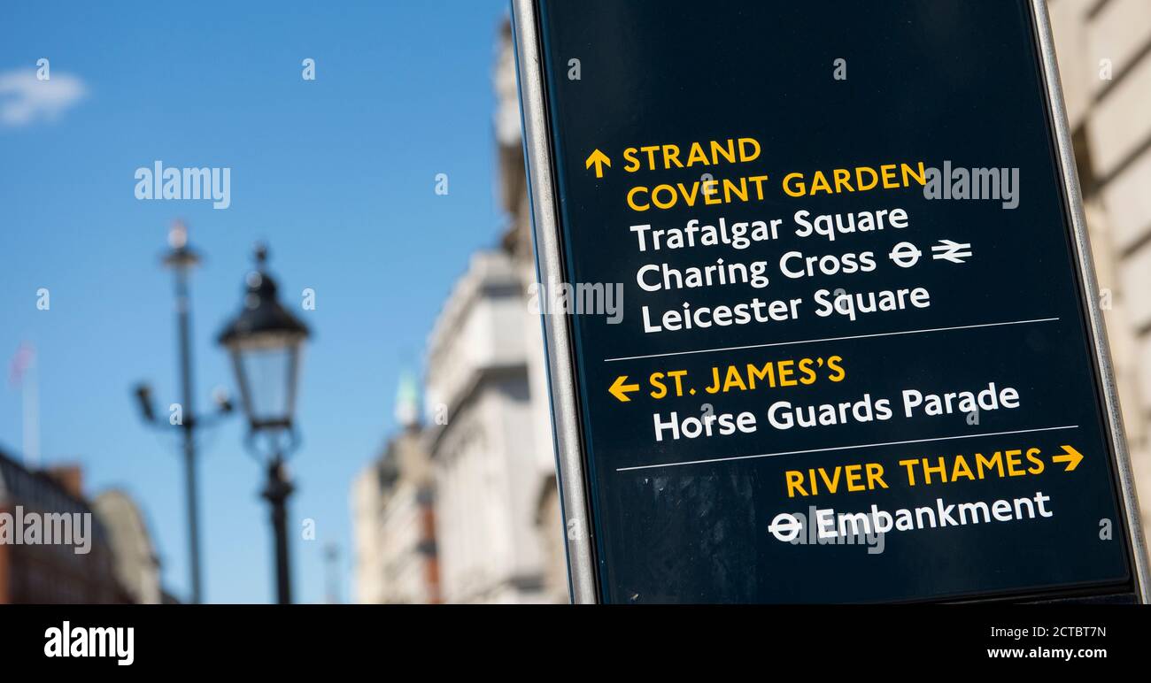 Touristenschild für Fußgänger Sightseeing in London, England. Stockfoto