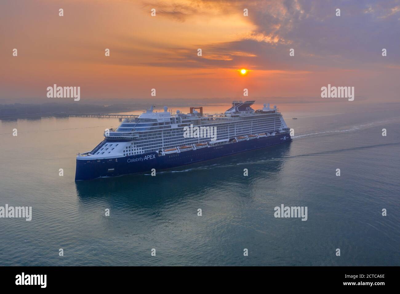 Celebrity Apex Kreuzfahrtschiff Ankunft in Southampton Apex macht es erste Ankunft in Southampton, England. September 2020 Stockfoto